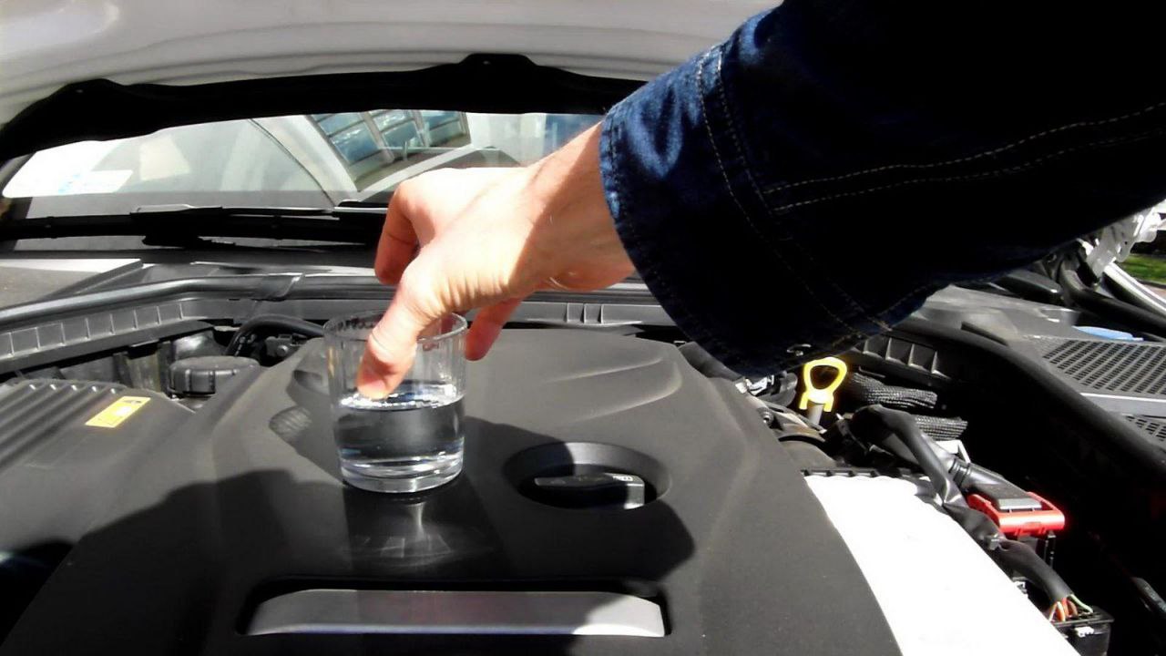 Engine noise and vibration from worn clearances